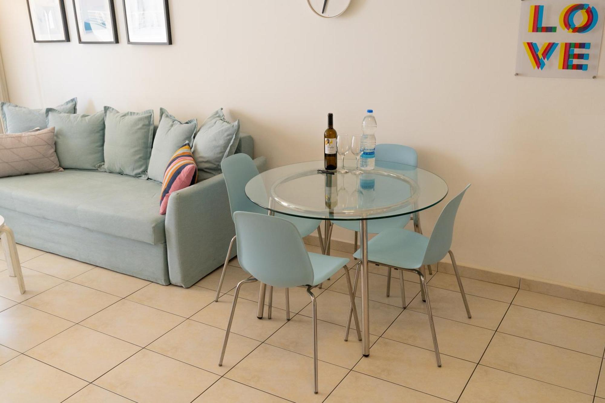 Blue Dawn Center Flat Apartment Larnaca Bagian luar foto